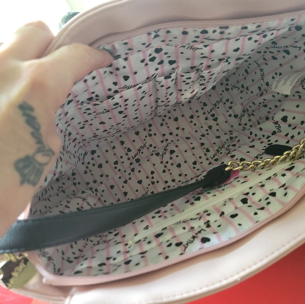 Sold - Picture 4 of 12